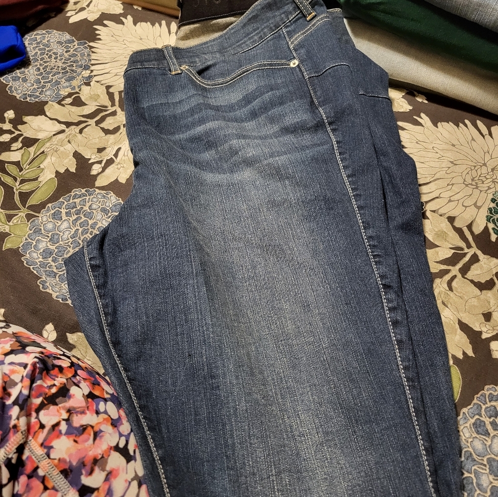 Jeans - Picture 2 of 2